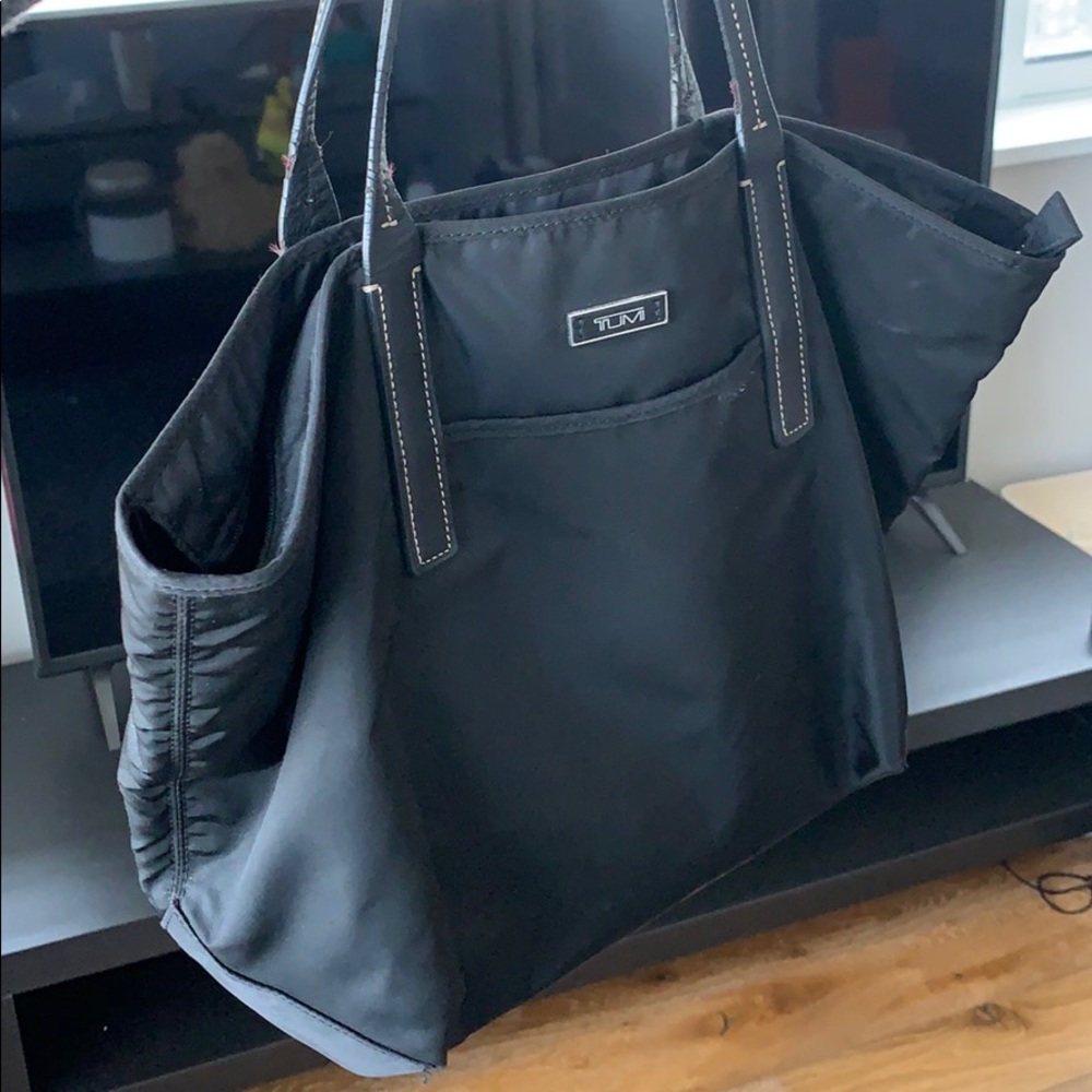 tumi bag